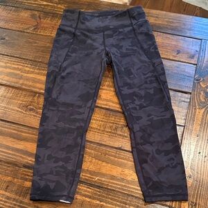 Lululemon Athletica Black Camouflage Leggings. Size 8. Good condition.
